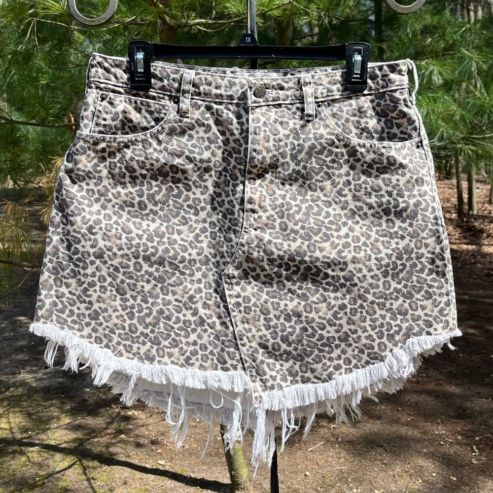 We The Free Leopard Print Denim Mini Skirt Size 30 Boho Animal Print Sexy
